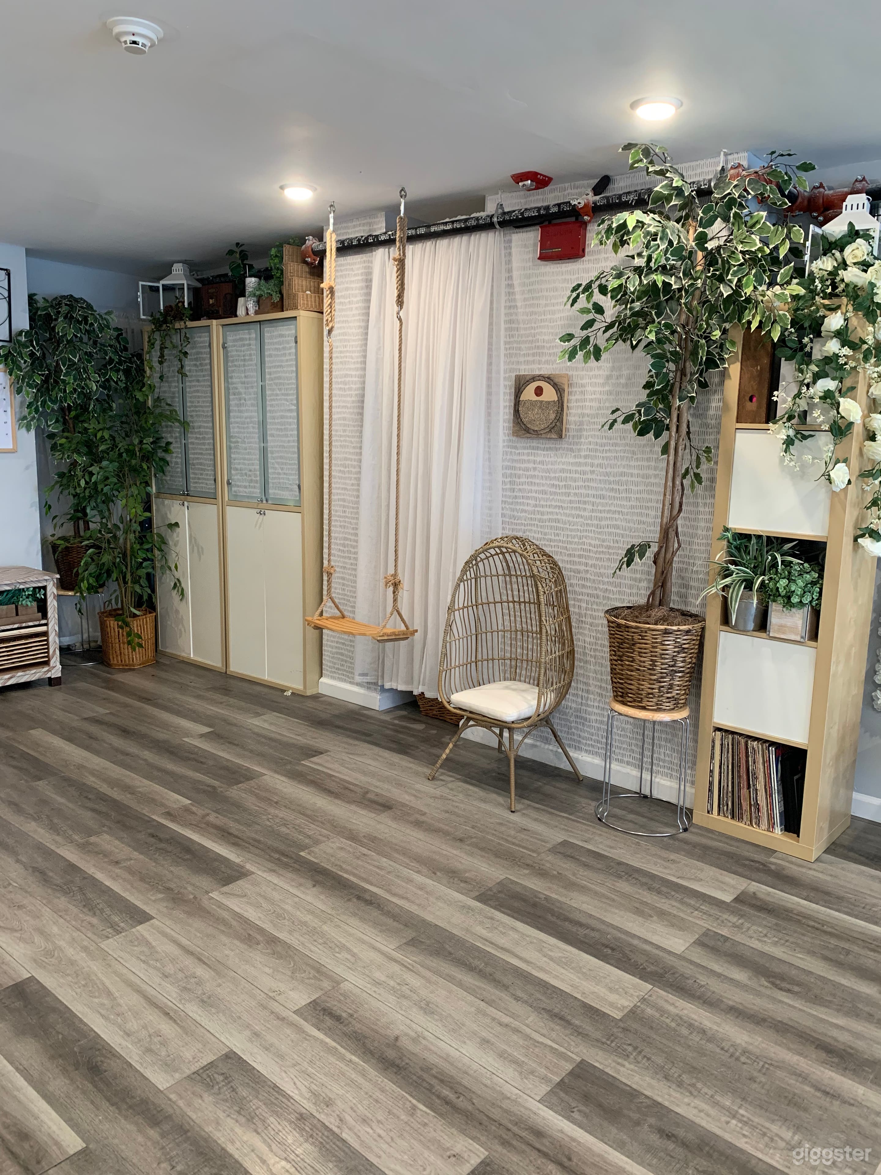 Company House, a quiet, private, urban oasis. Photo 4