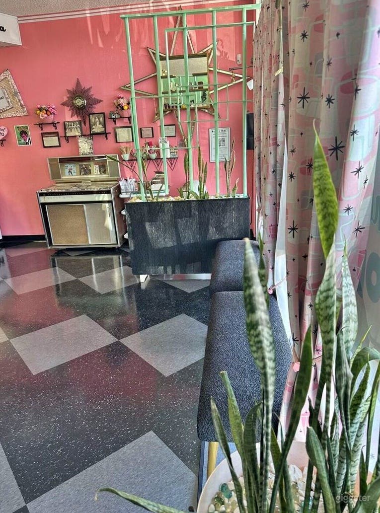 Vintage 1950s/60s Bakery  Photo 3