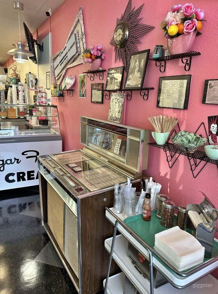  Vintage 1950s/60s Bakery  