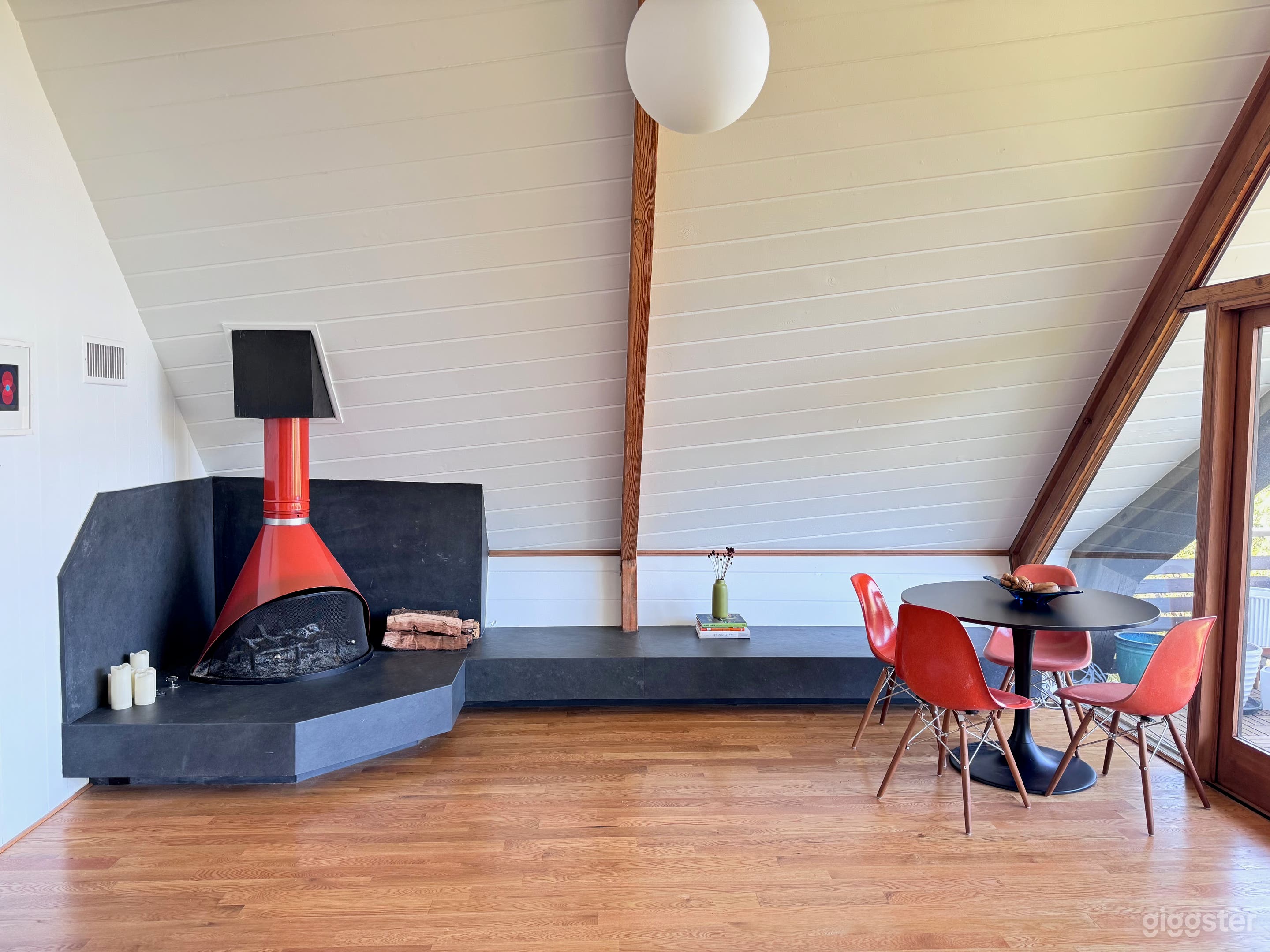 Iconic Gesner Boathouse in Hollywood Hills Photo 3