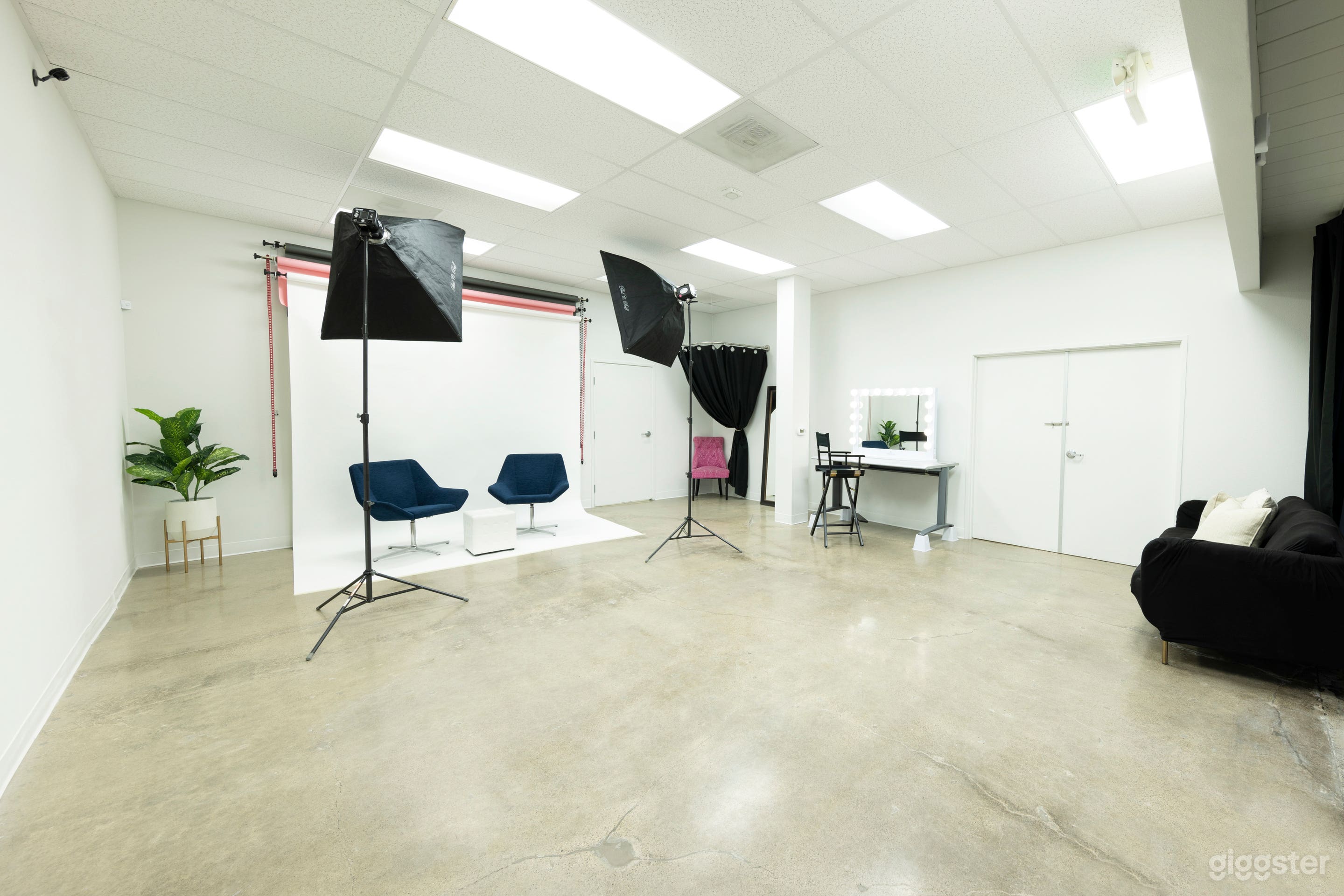 Class Focus Group, Orientation, Classroom, Church, Workshop, Team Meeting, Corporate Meeting, Sales Meeting, Client Meeting, Board Meeting, Casting, Work Session, Audition, Film, Dance Shoot, Kickstarter Video, Art, Bathtub, Web Series, Promotional Video