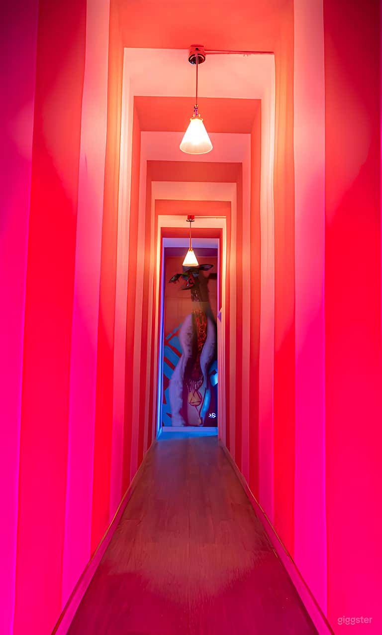  Colorful & Creative Multiset Studio in Miami 