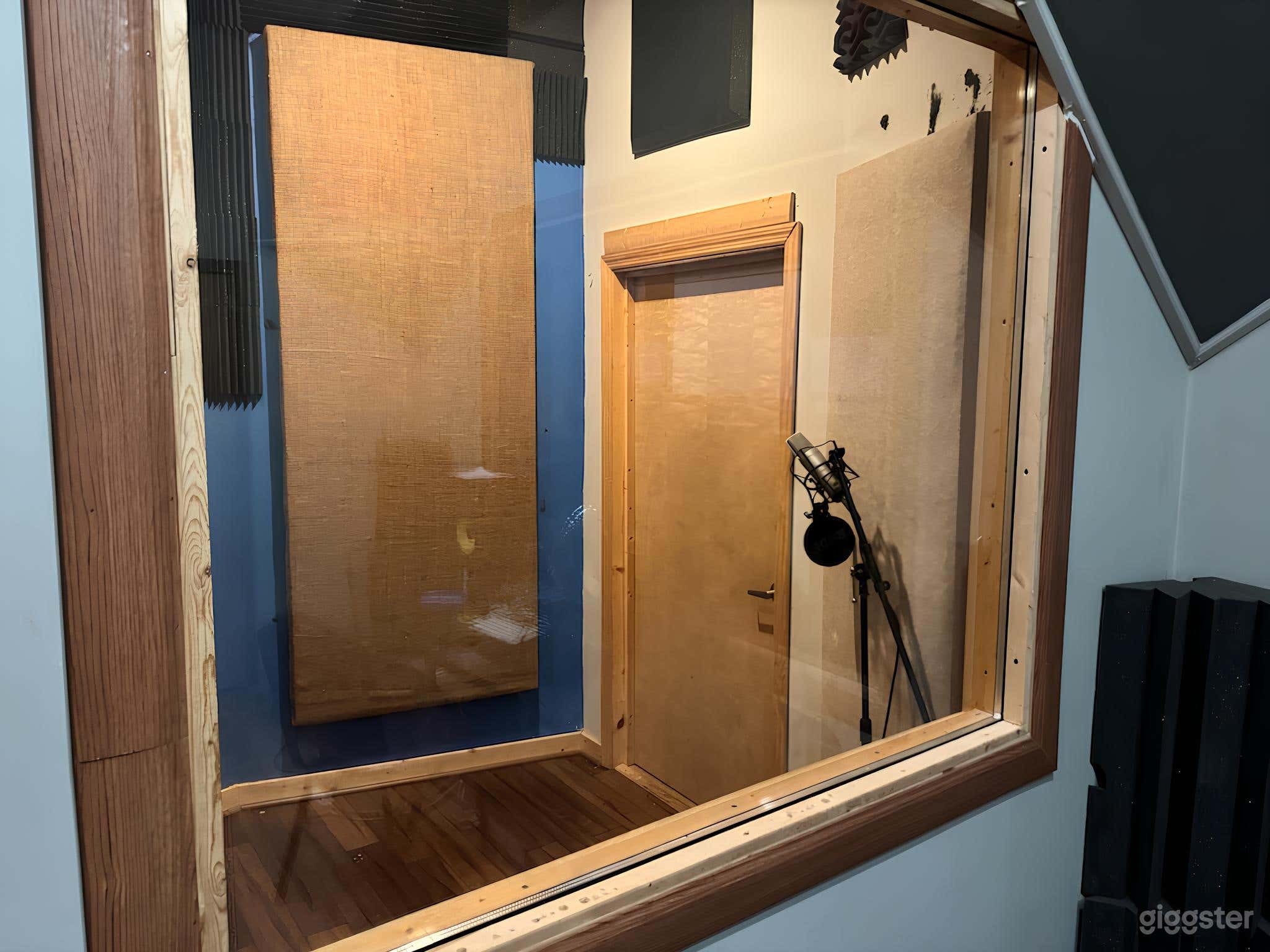 Cutting Edge Recording Studio Photo 3