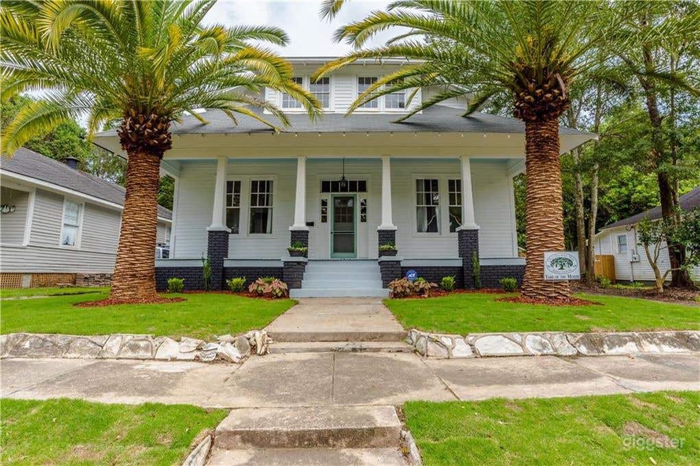 Historic 1915 Creole Cottage Photo 1