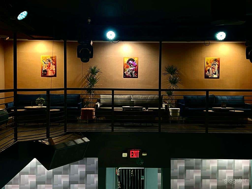 High End Lounge in Hollywood  Photo 3