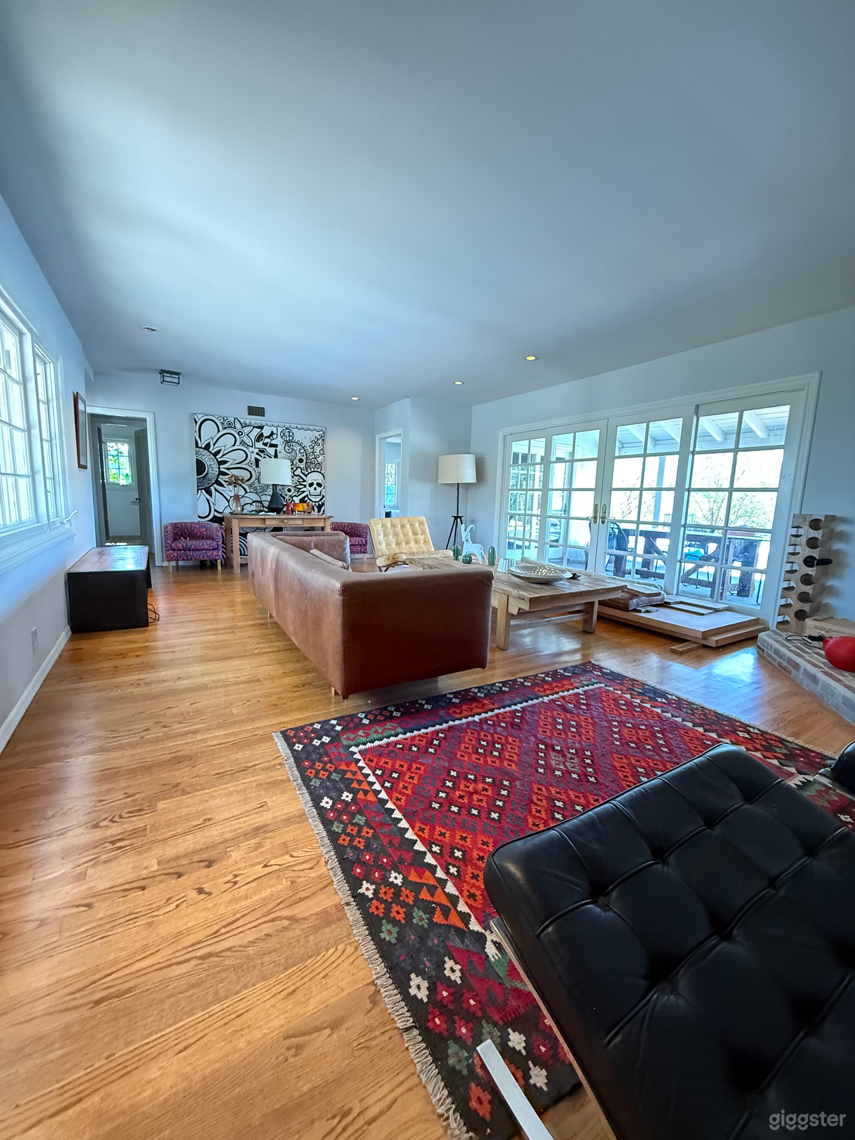 Mountain top ranch home in nature setting Photo 1