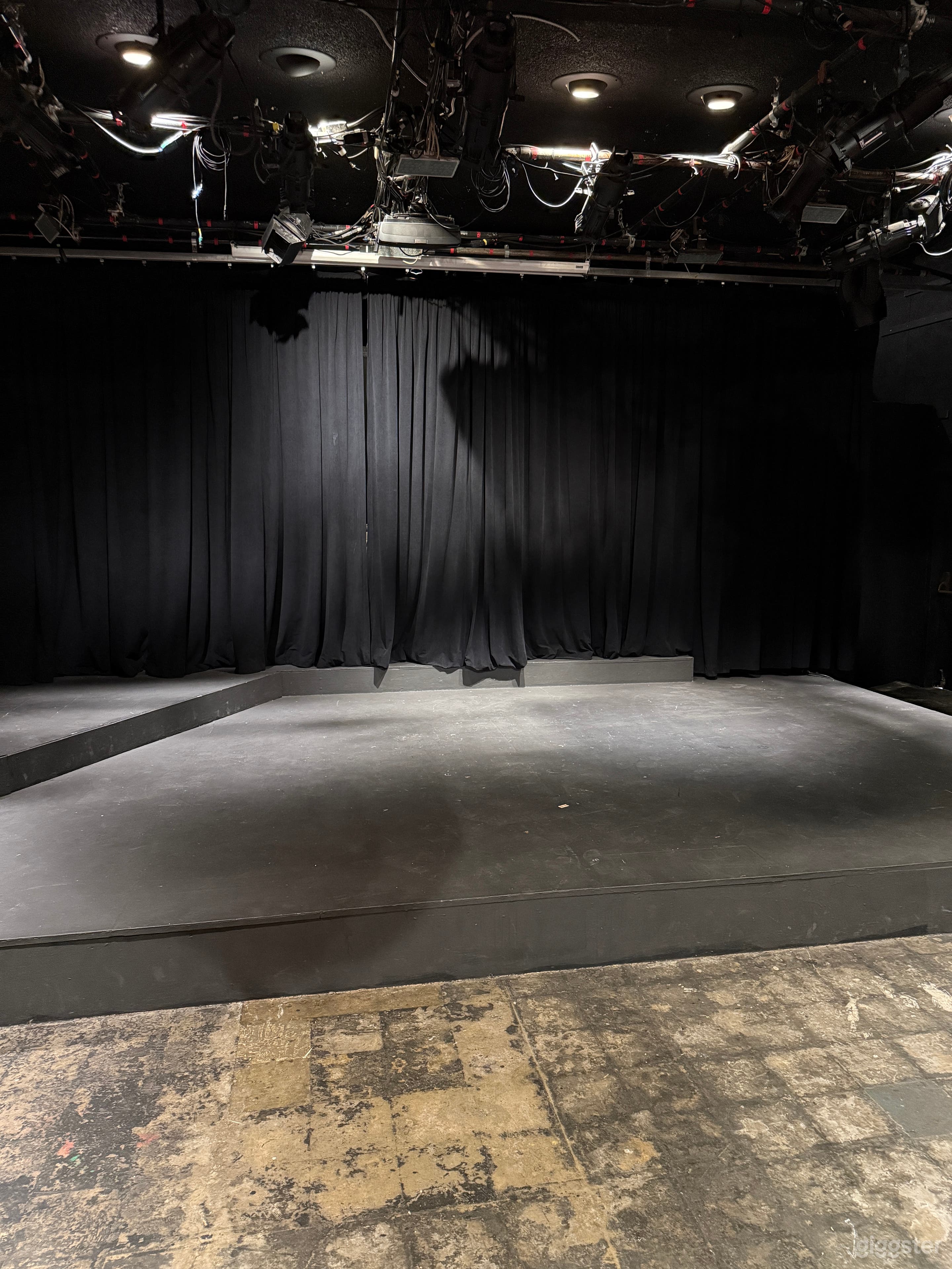 70 Seat Black Box Theater, NoHo Photo 4