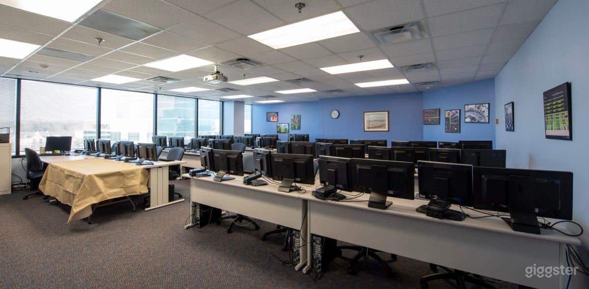Dual-Monitor Classroom Style Training Room for Large Groups Photo 3
