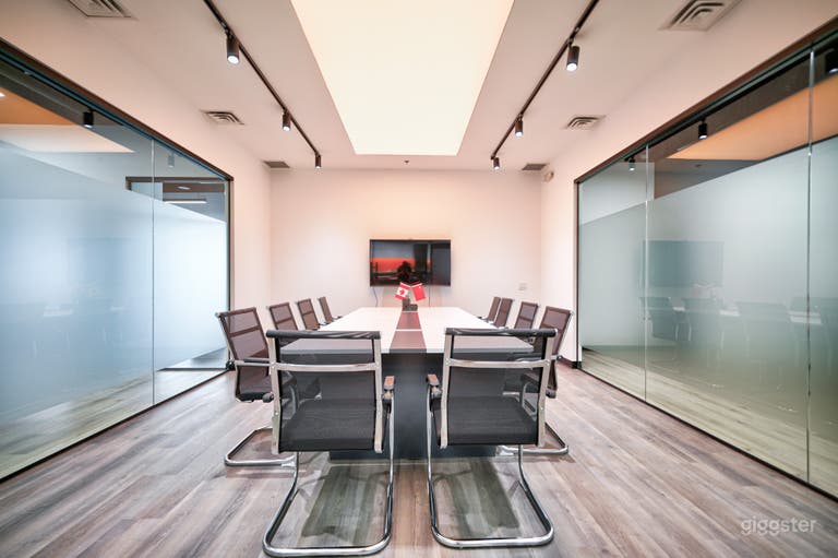  Modern and Spacious Hub Space 