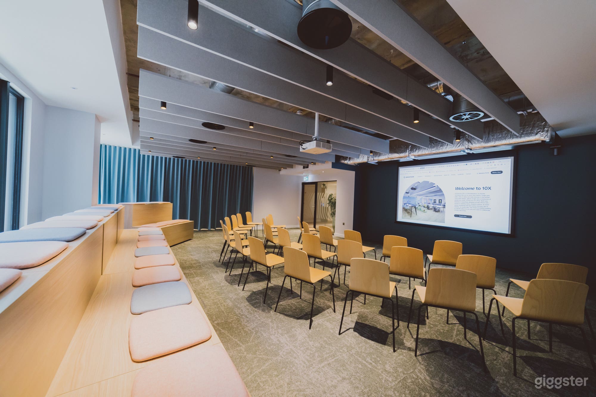 Spacious Events Space for Celebrations Photo 4