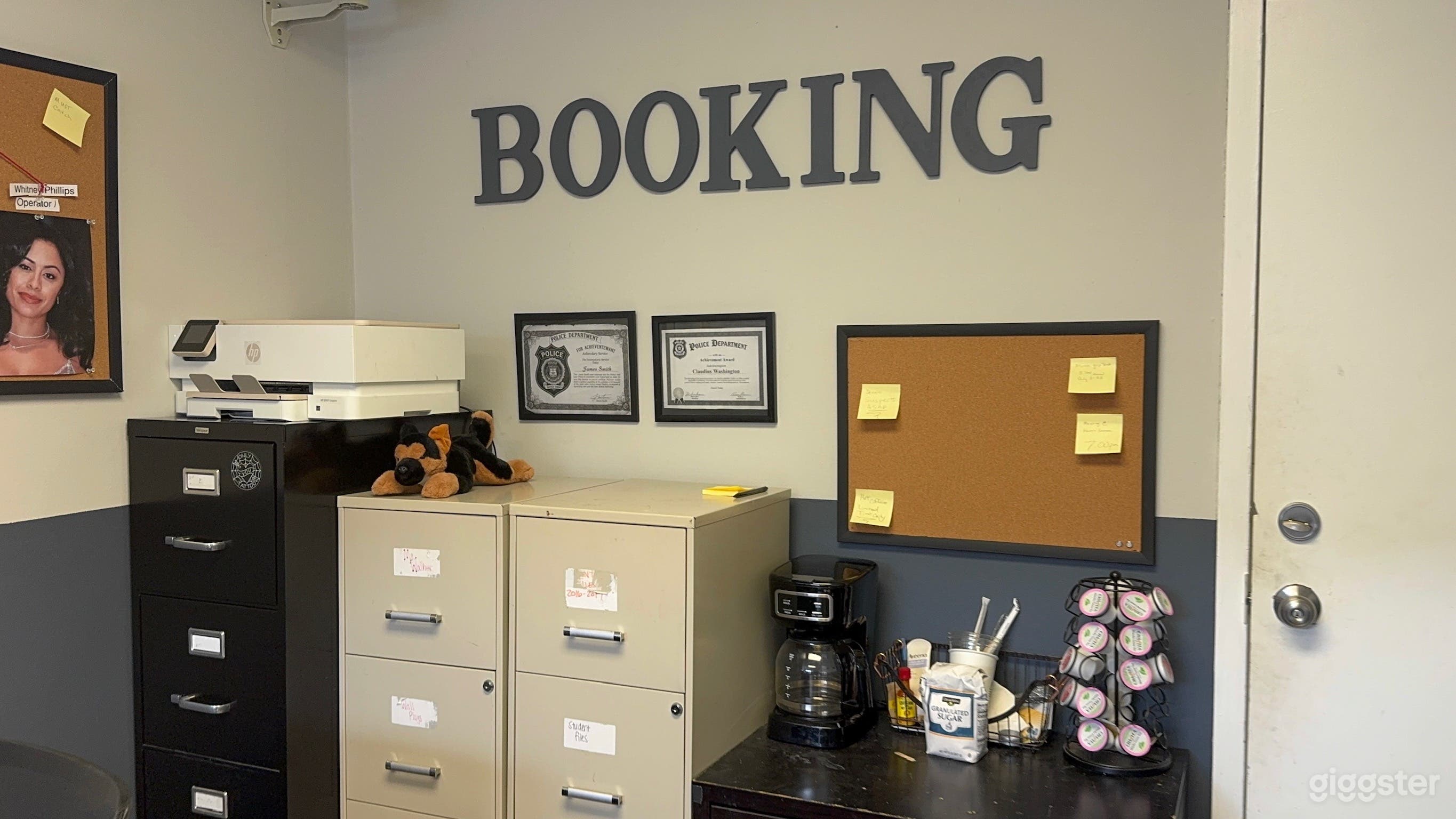 ATL Jail Cell/Police Station/Interrogation/Electrocution Photo 3