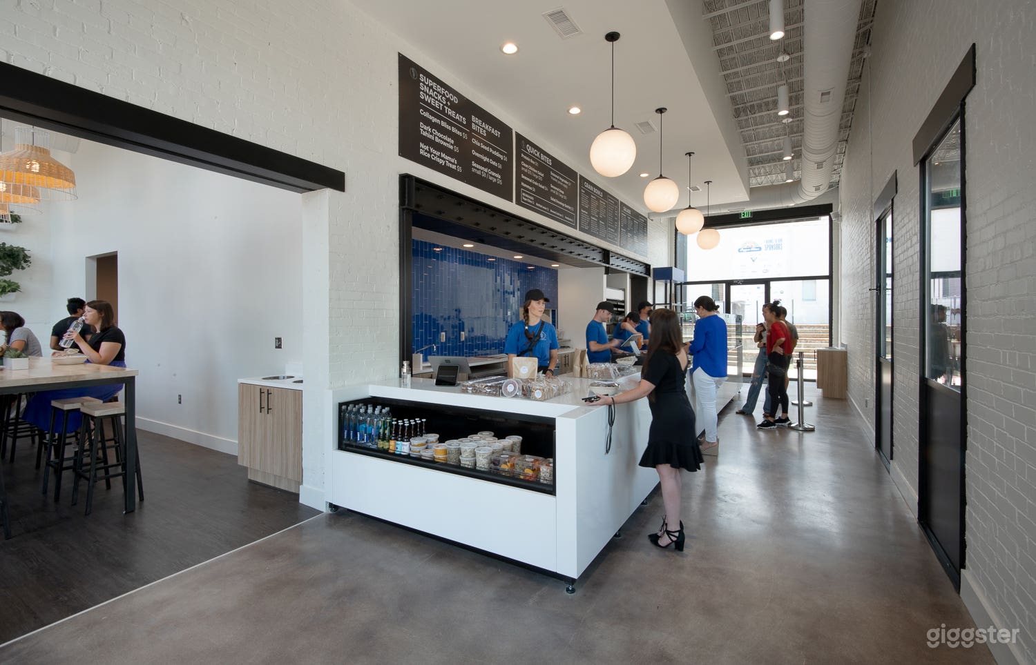 Bright, Airy, Modern Health Food Restaurant in Birmingham Photo 4