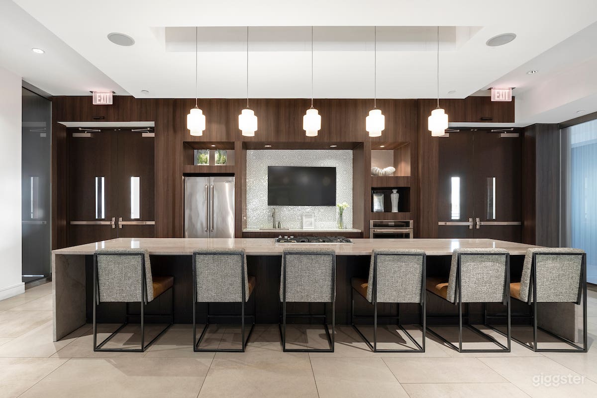 Expansive Club Room in Philadelphia Photo 2