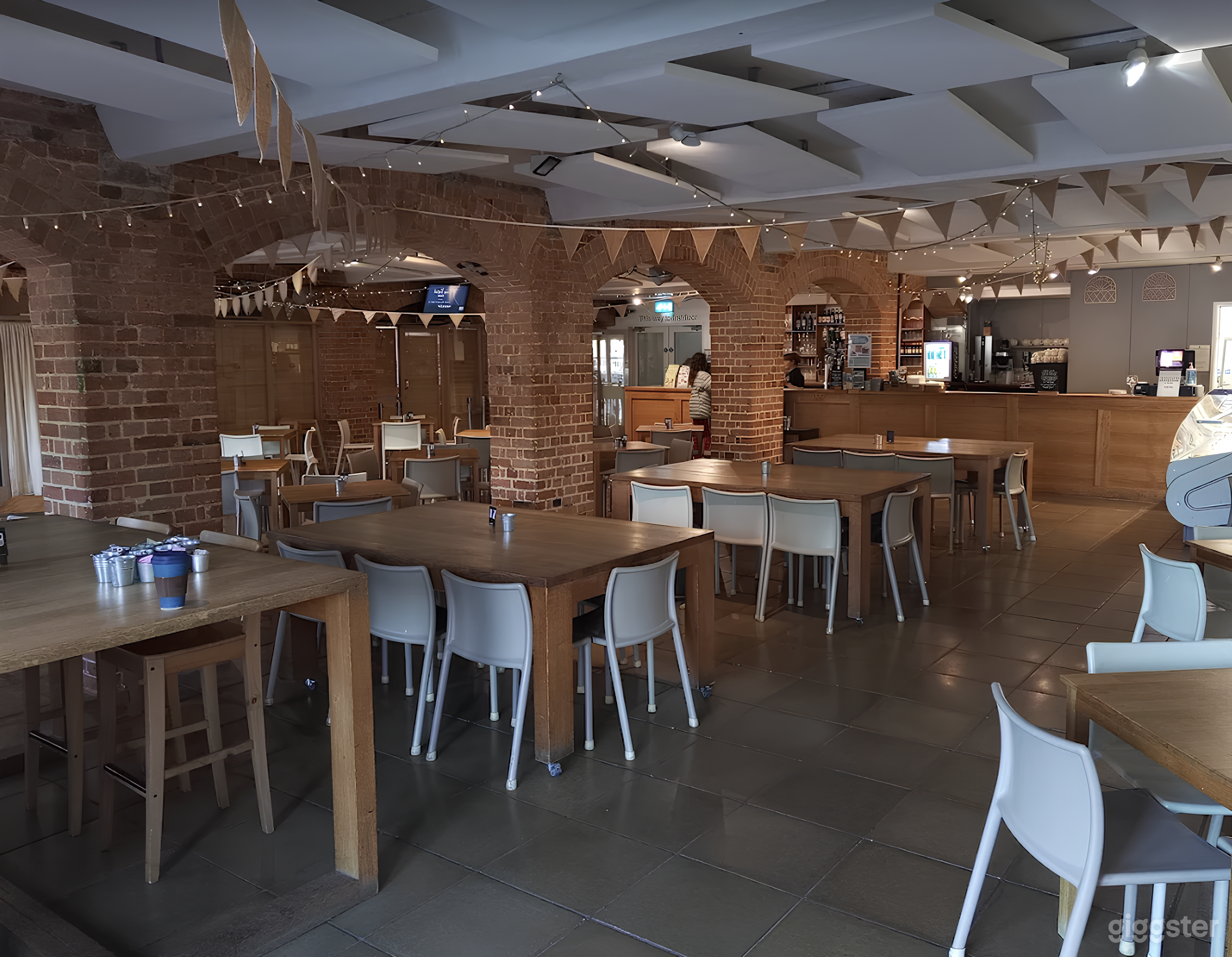 Cafe for Parties and Bondings Photo 4