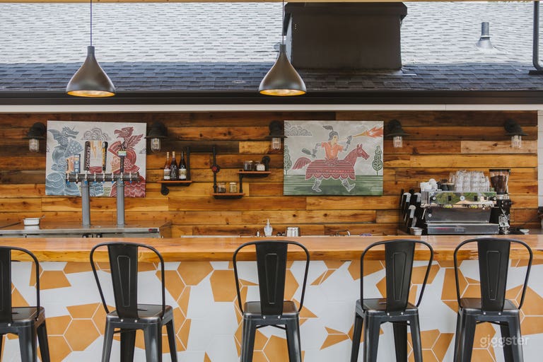  Patio Space in the heart of Sonoma Valley 