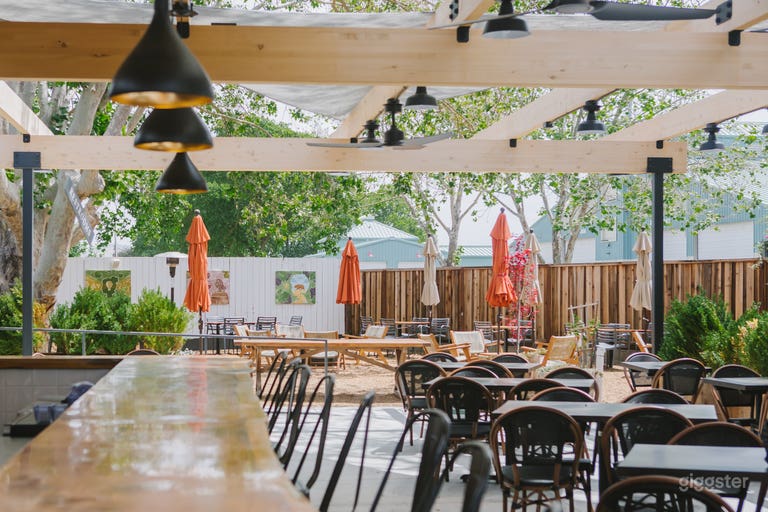  Patio Space in the heart of Sonoma Valley 