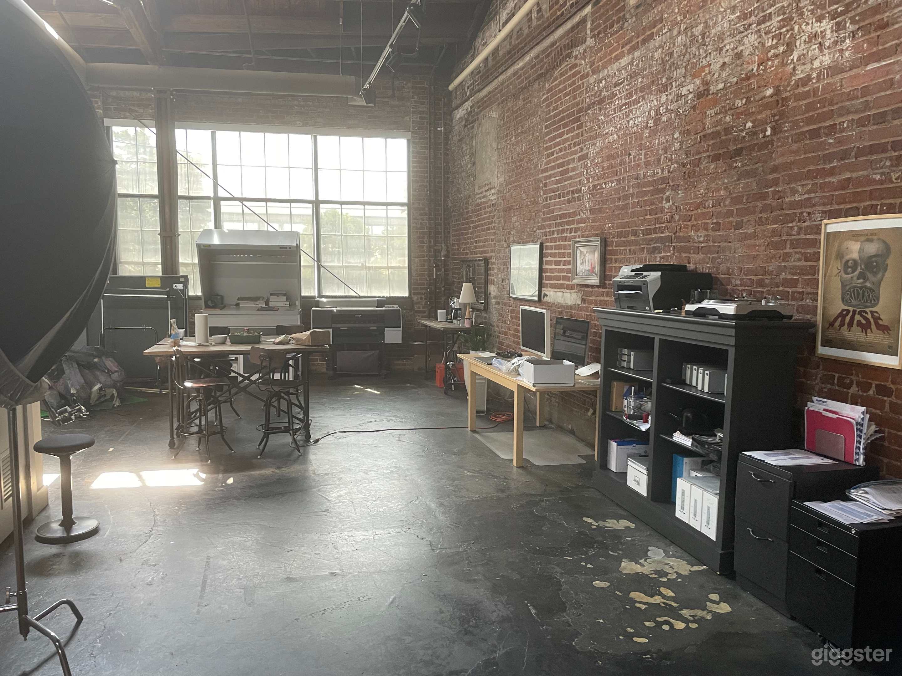 Creative Production &amp; Post-Production Studio Photo 3