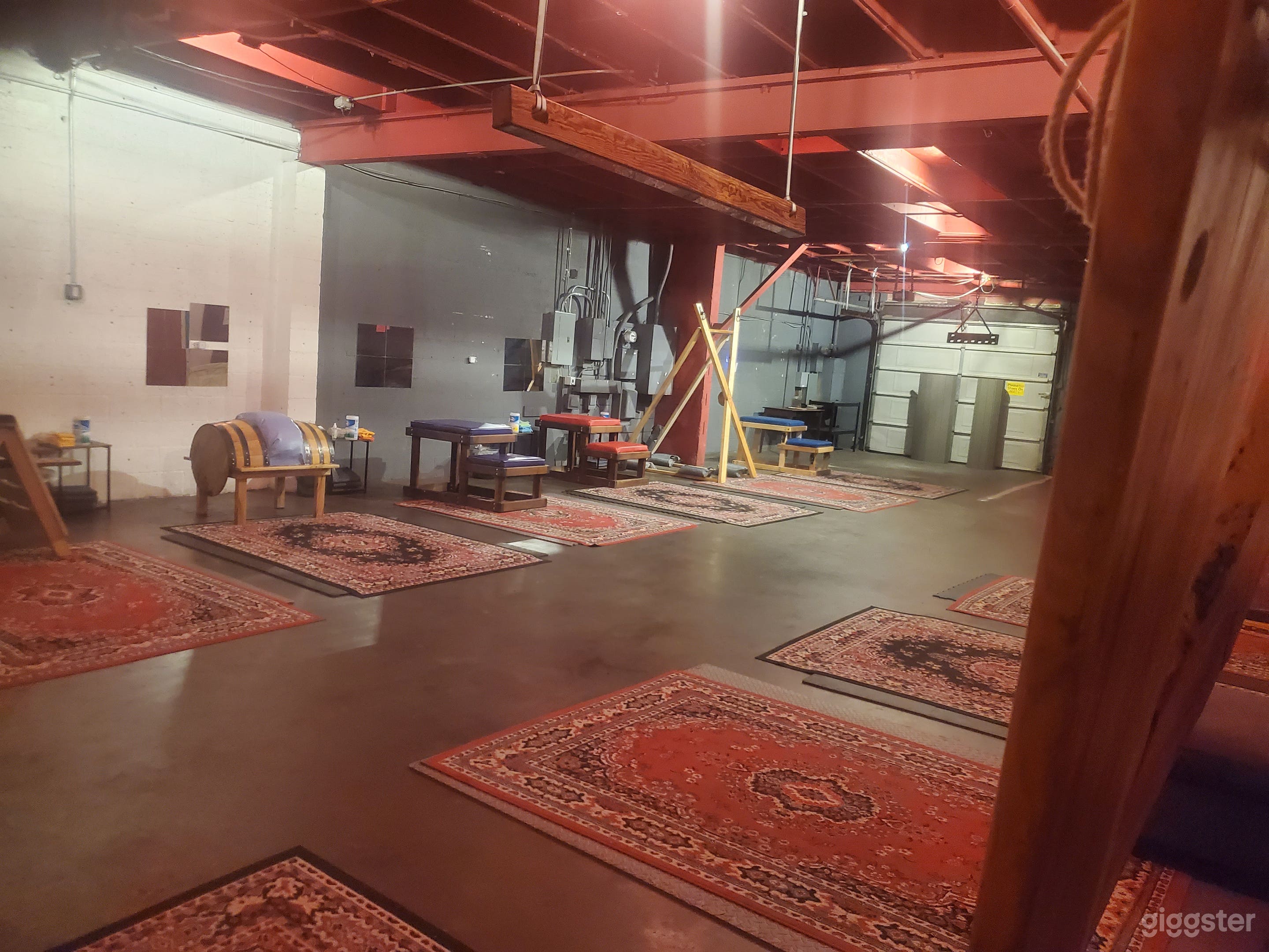 Uniquely designed gallery for events, filming etc. Photo 1