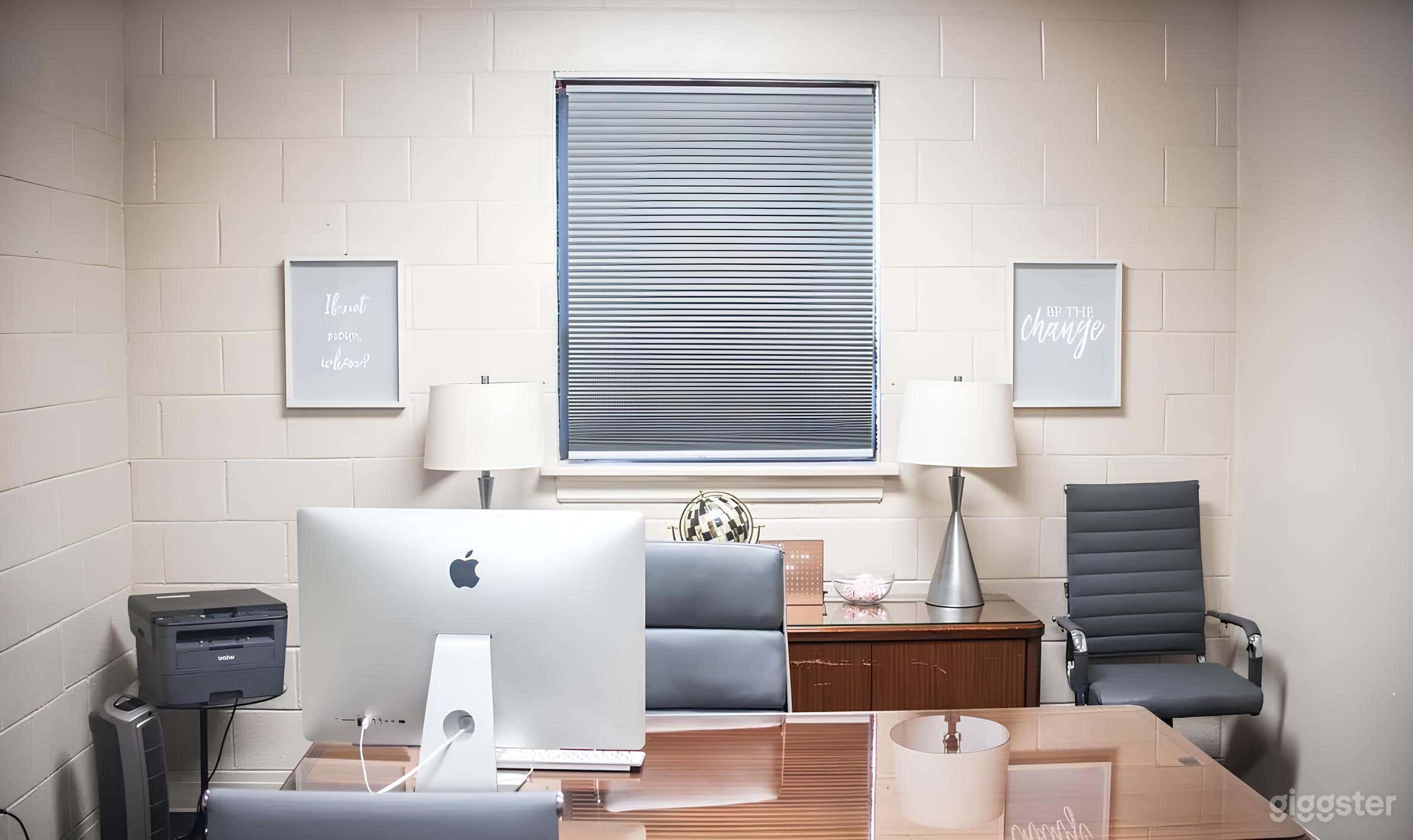 Small Office/Meeting Space Photo 2