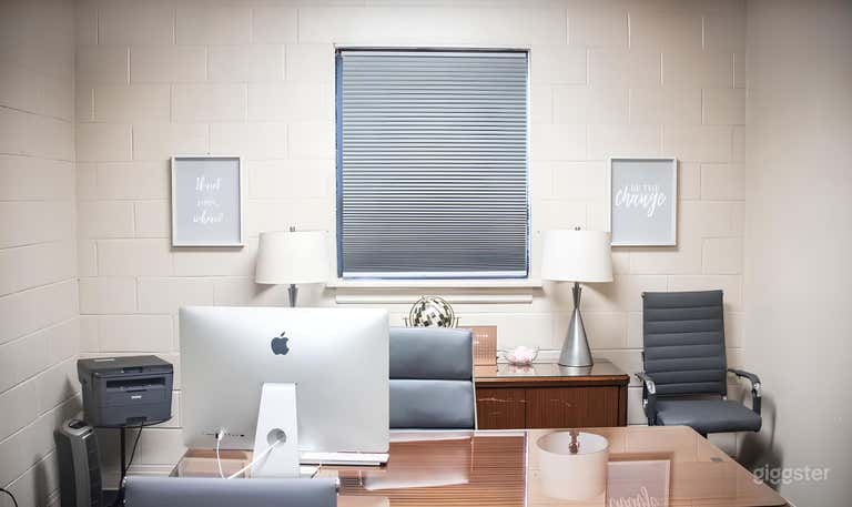  Small Office/Meeting Space 