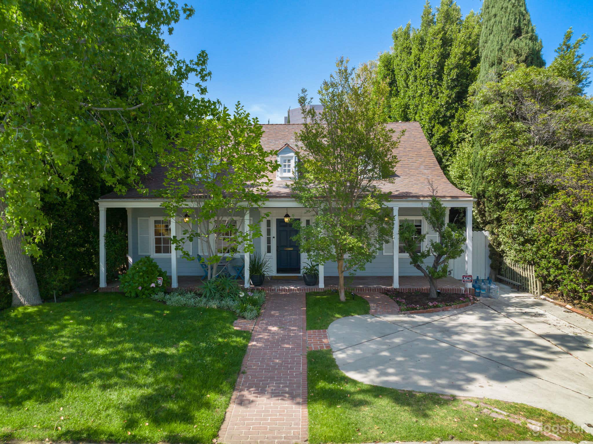 NEW Heart of LA Gem Photo 1