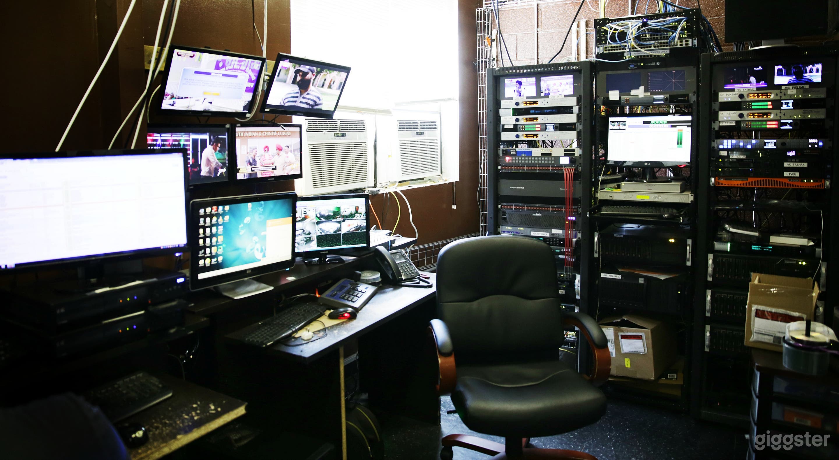 TV Studios &amp; Office Space for Rent - 7000 sq ft Photo 4