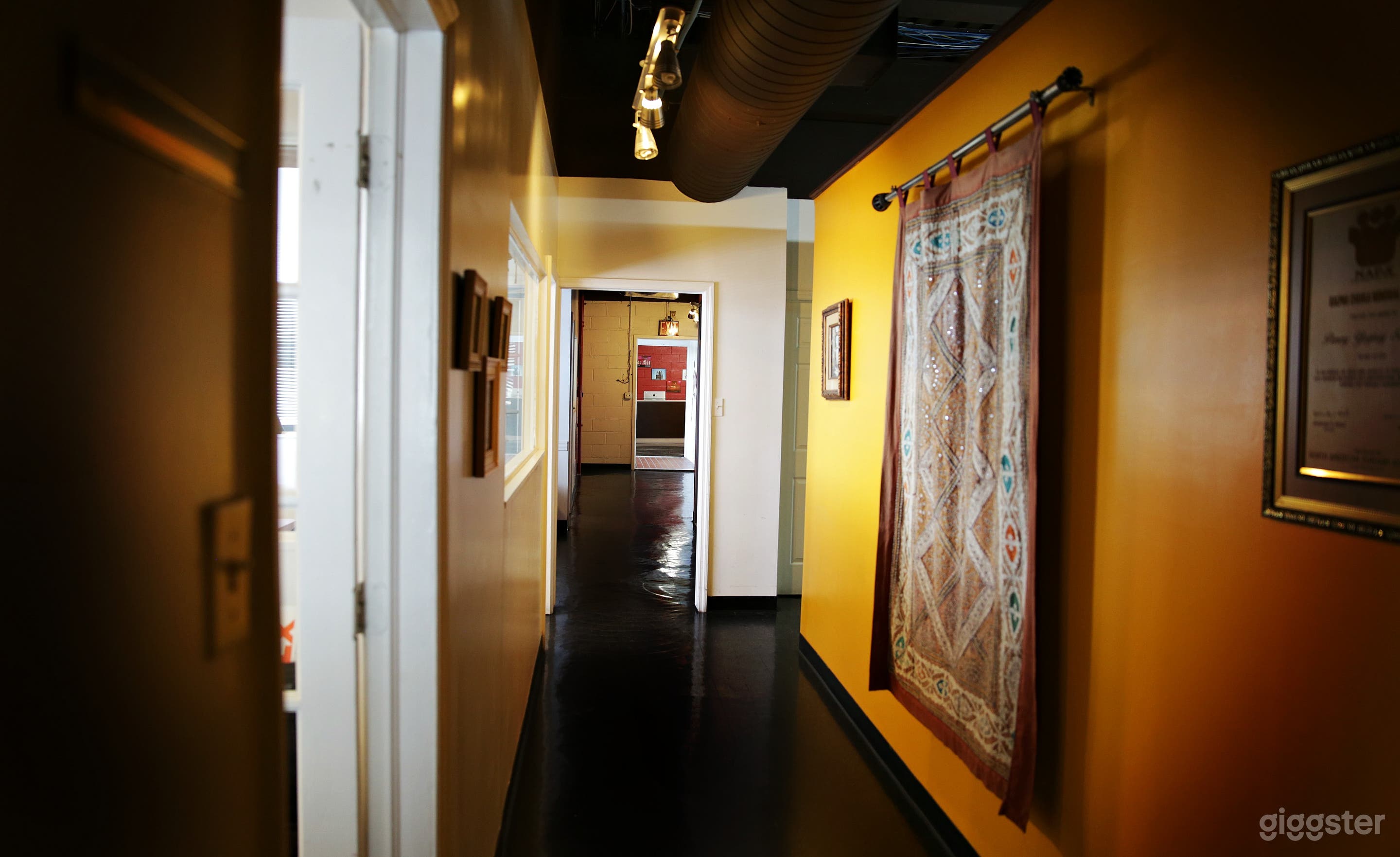 TV Studios &amp; Office Space for Rent - 7000 sq ft Photo 2