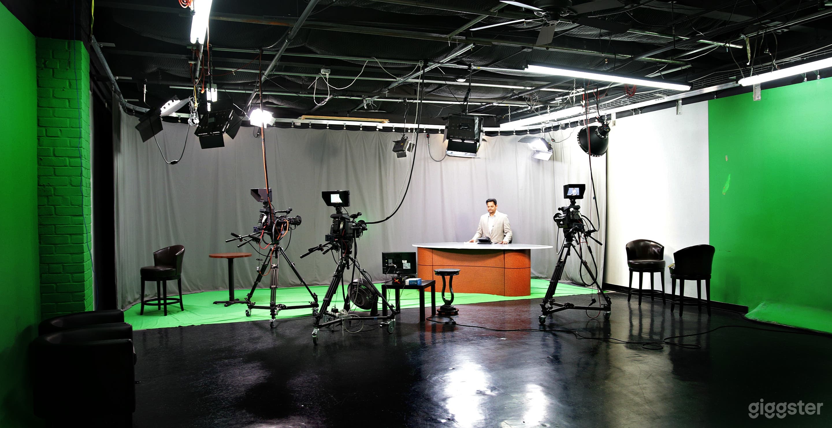 TV Studios &amp; Office Space for Rent - 7000 sq ft Photo 1