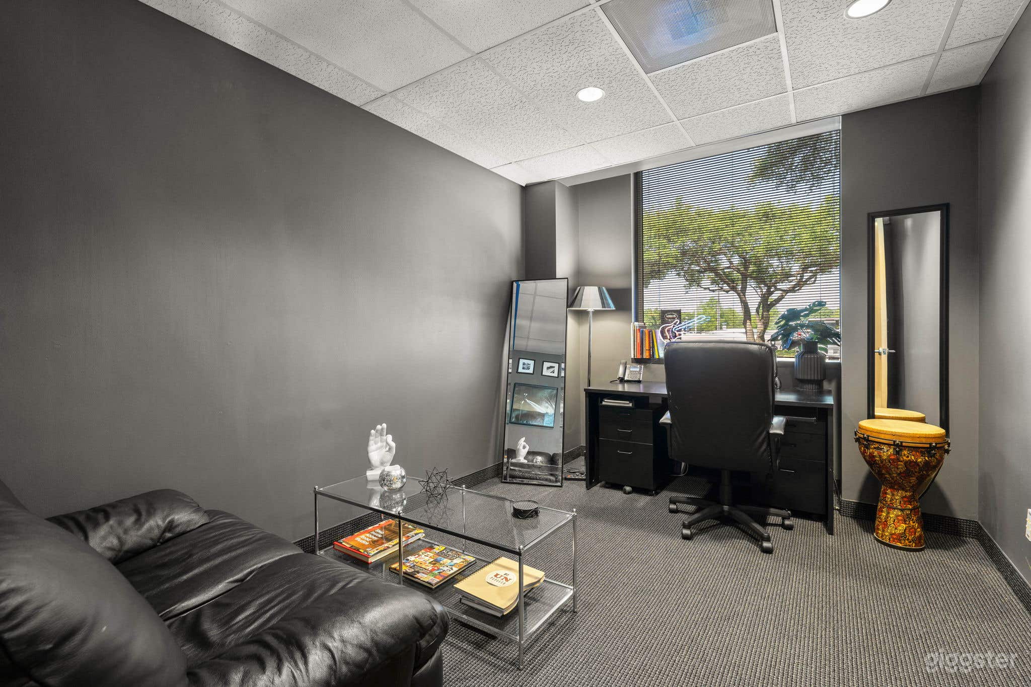 Pre-Production Room Photo 4