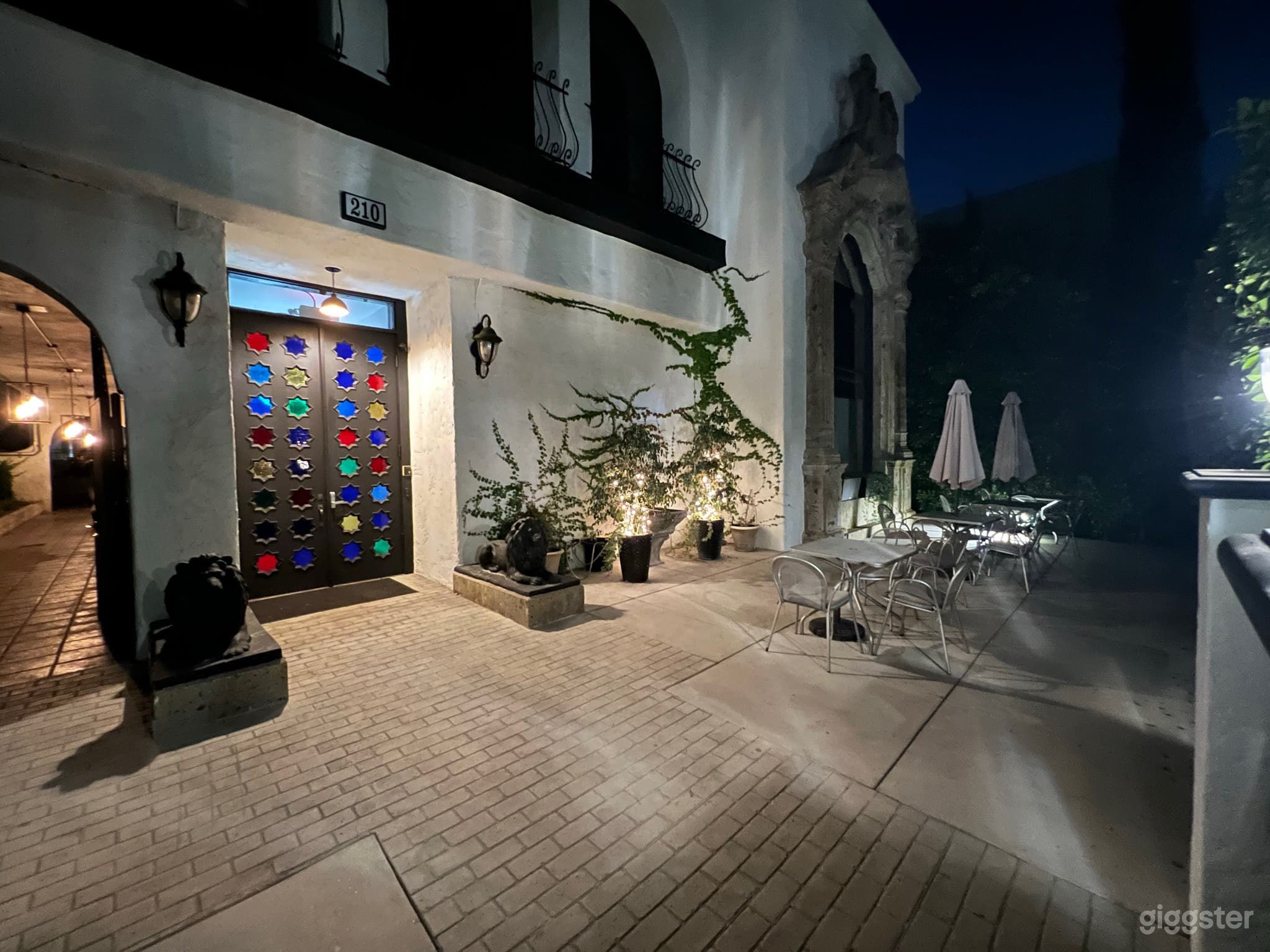 Magical Rosewood Studios Photo 1