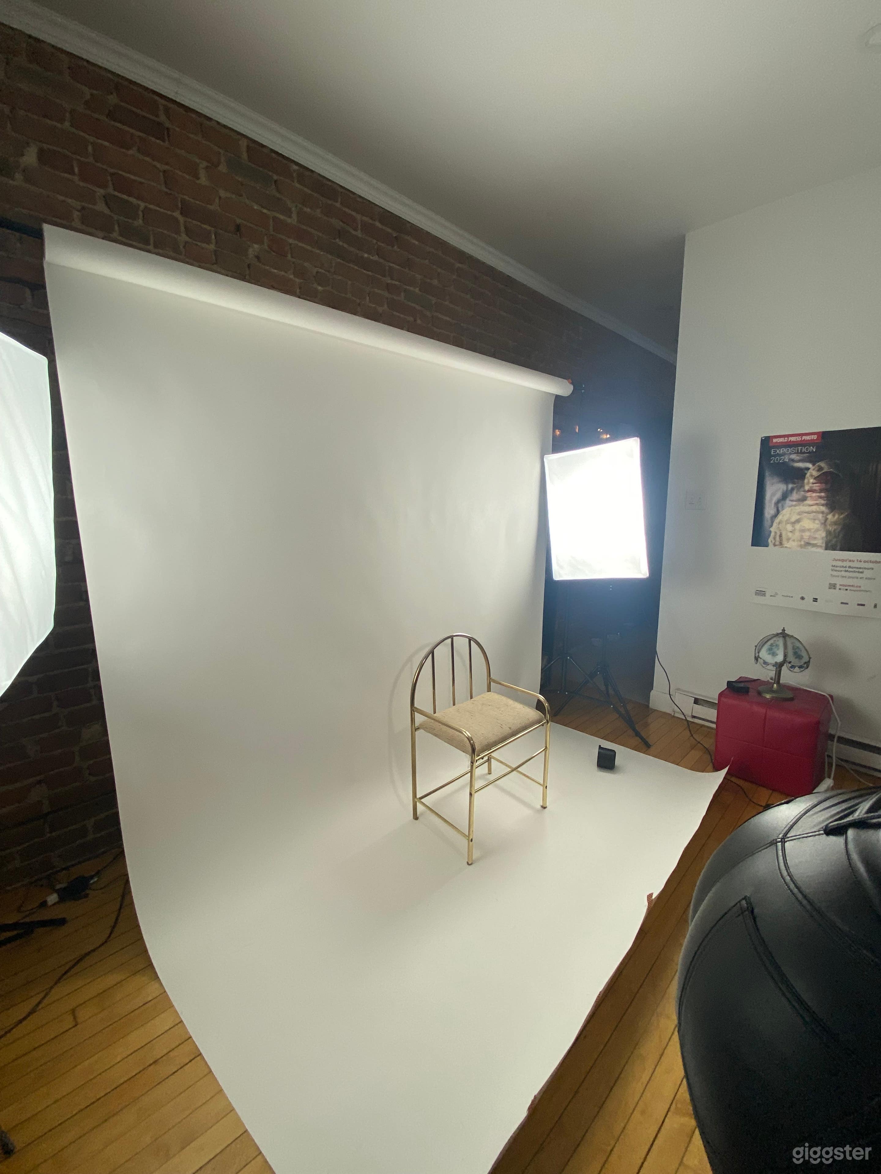 Cozy Studio Photo 1