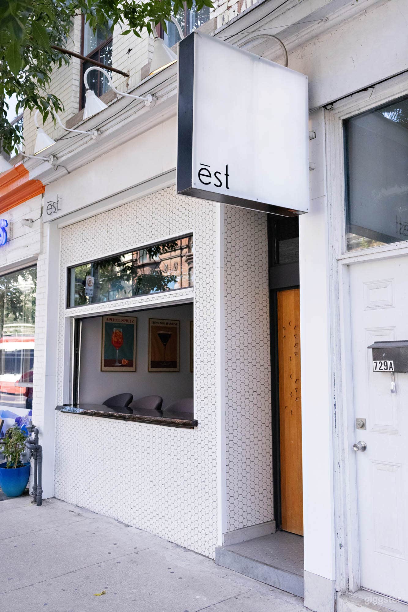 French Riviera Inspired Restaurant in Old Toronto Photo 3