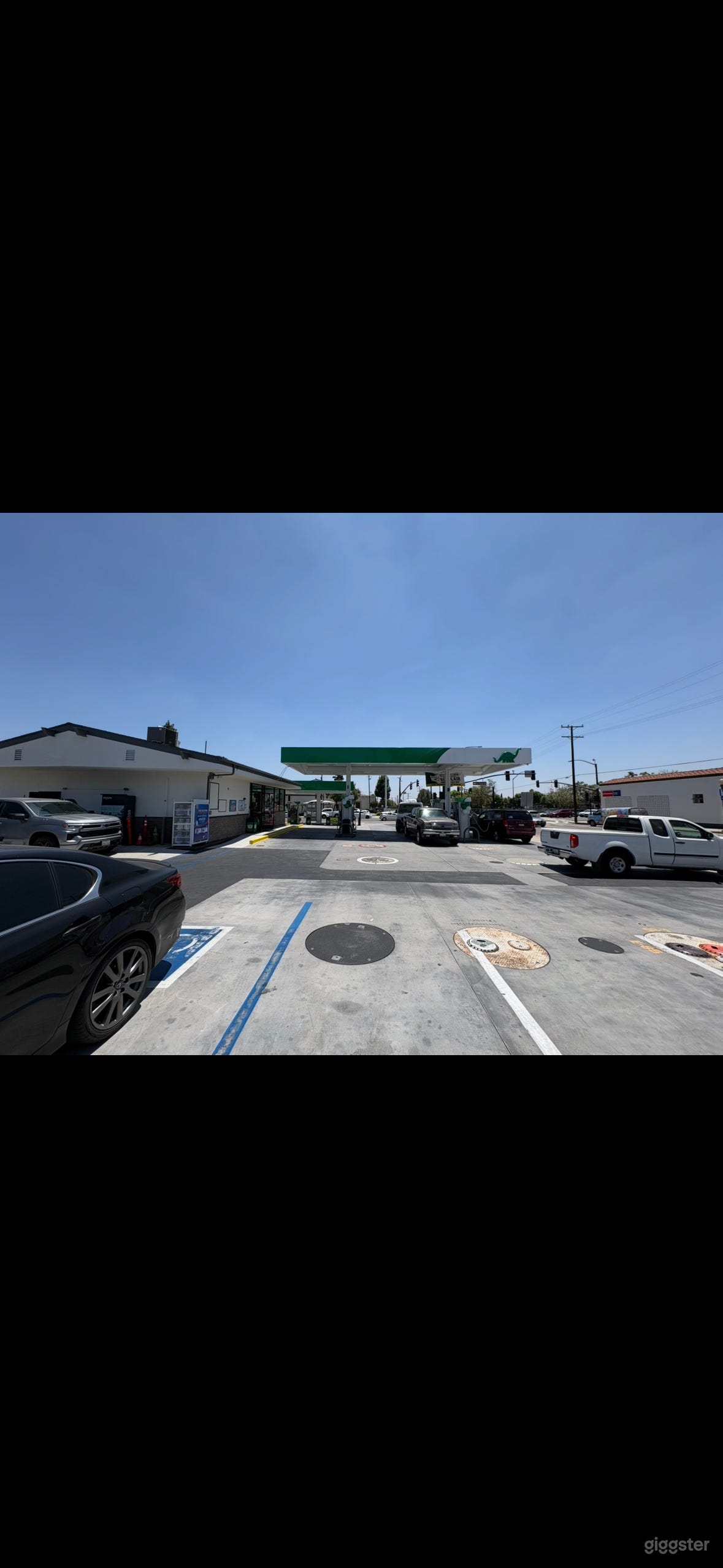 Clean and well-maintained neighborhood Gas Station Photo 1
