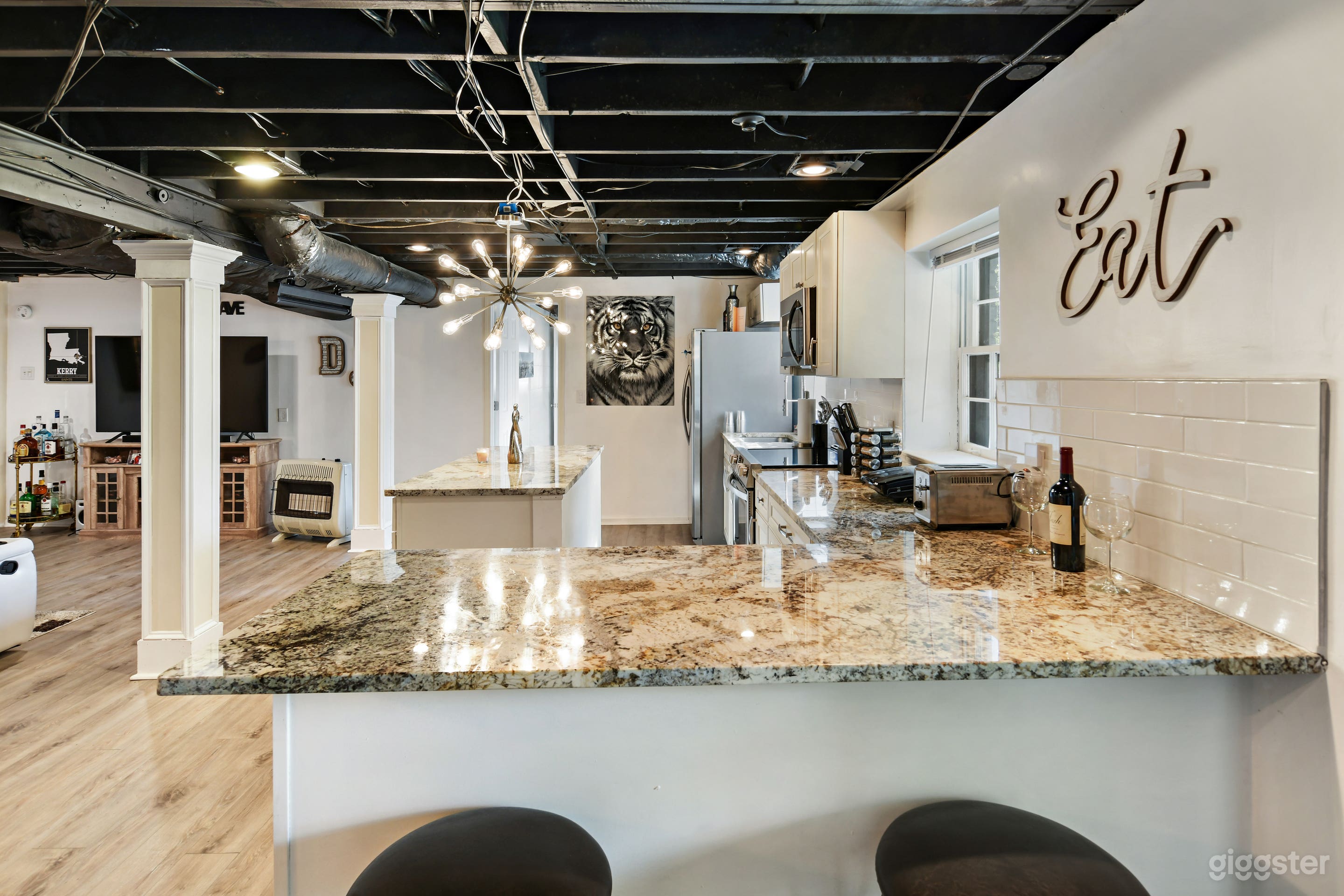 Cozy romantic home Photo 4