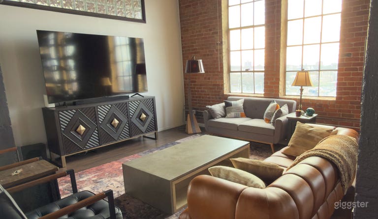  Almacén Loft Industrial de Luz Natural de 3,000 Sq Ft 