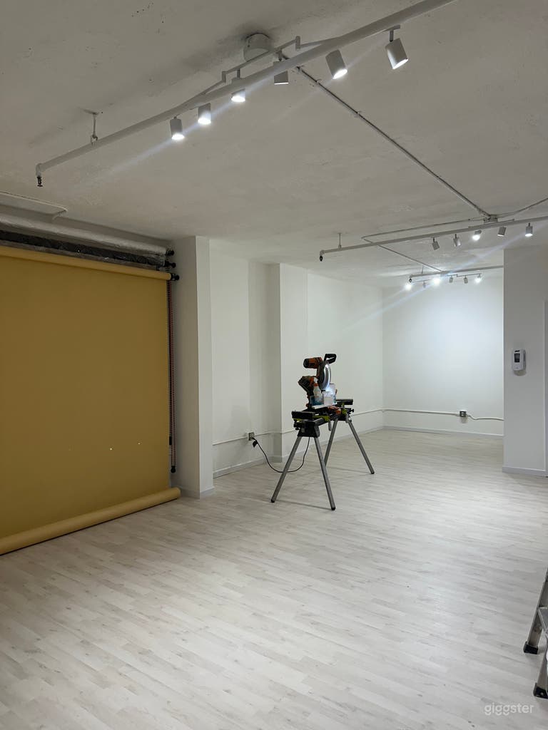  Luxury creative studio 