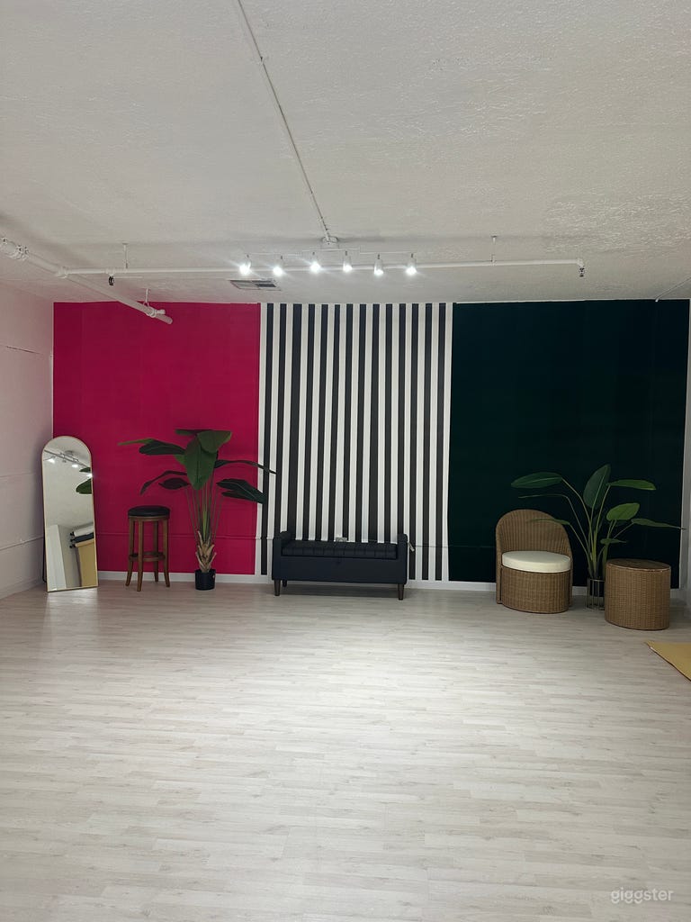  Luxury creative studio 