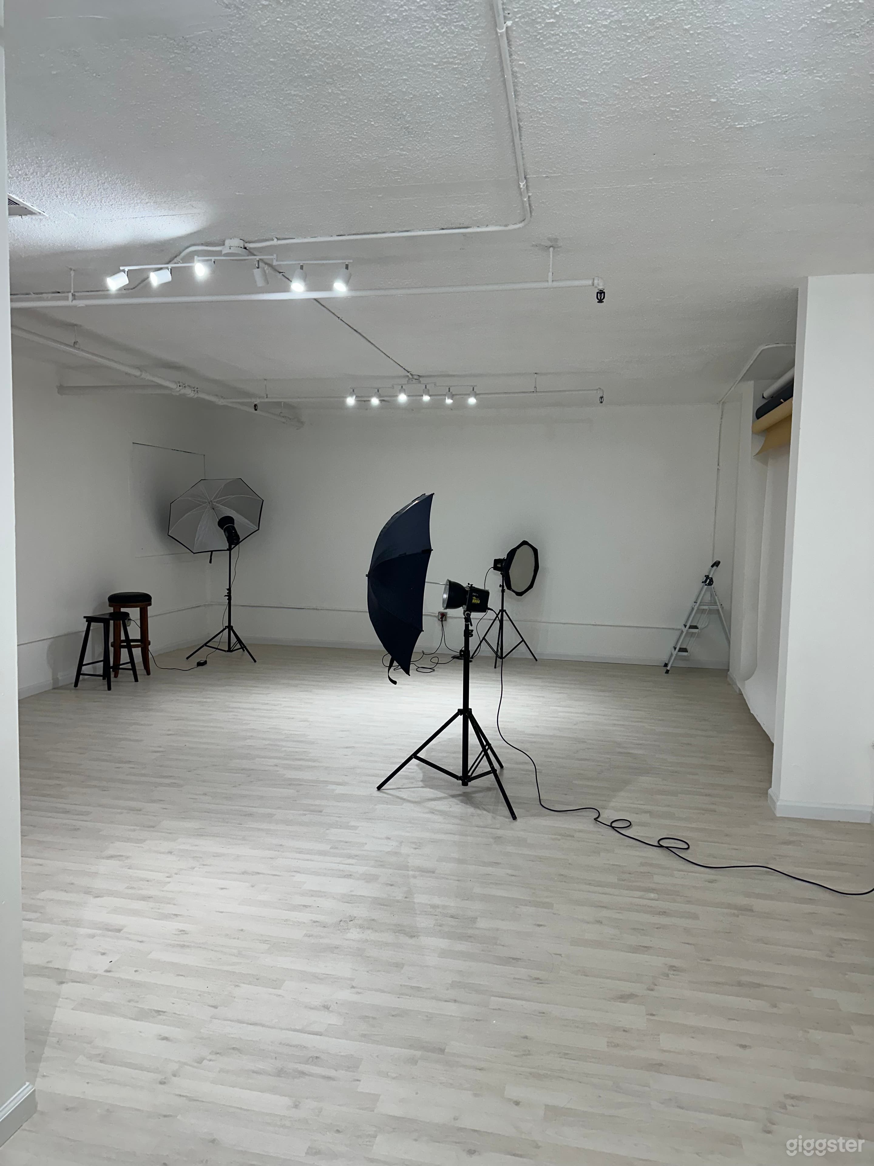 Luxury creative studio Photo 1