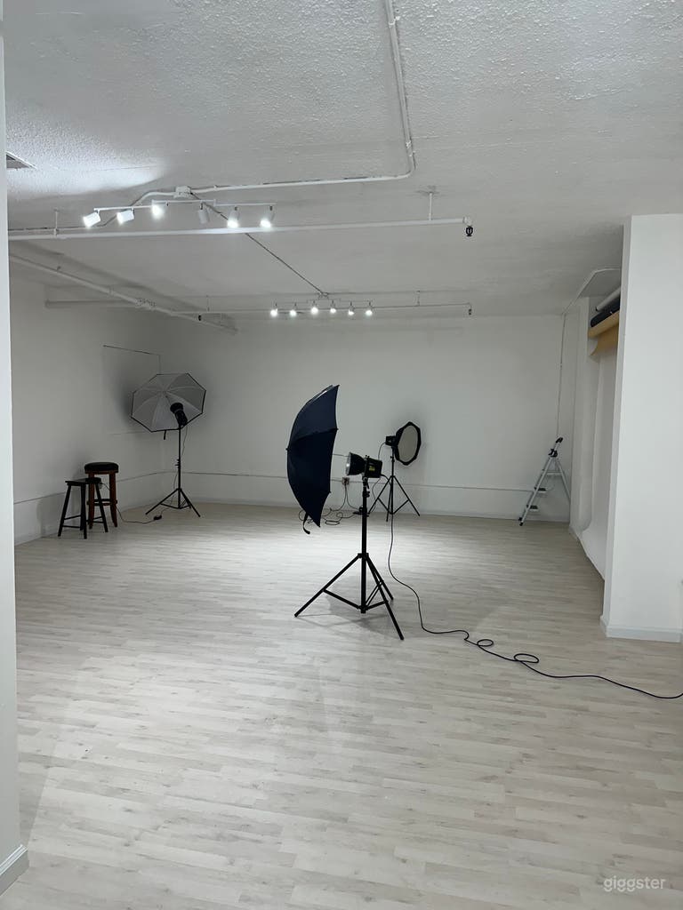  Luxury creative studio 