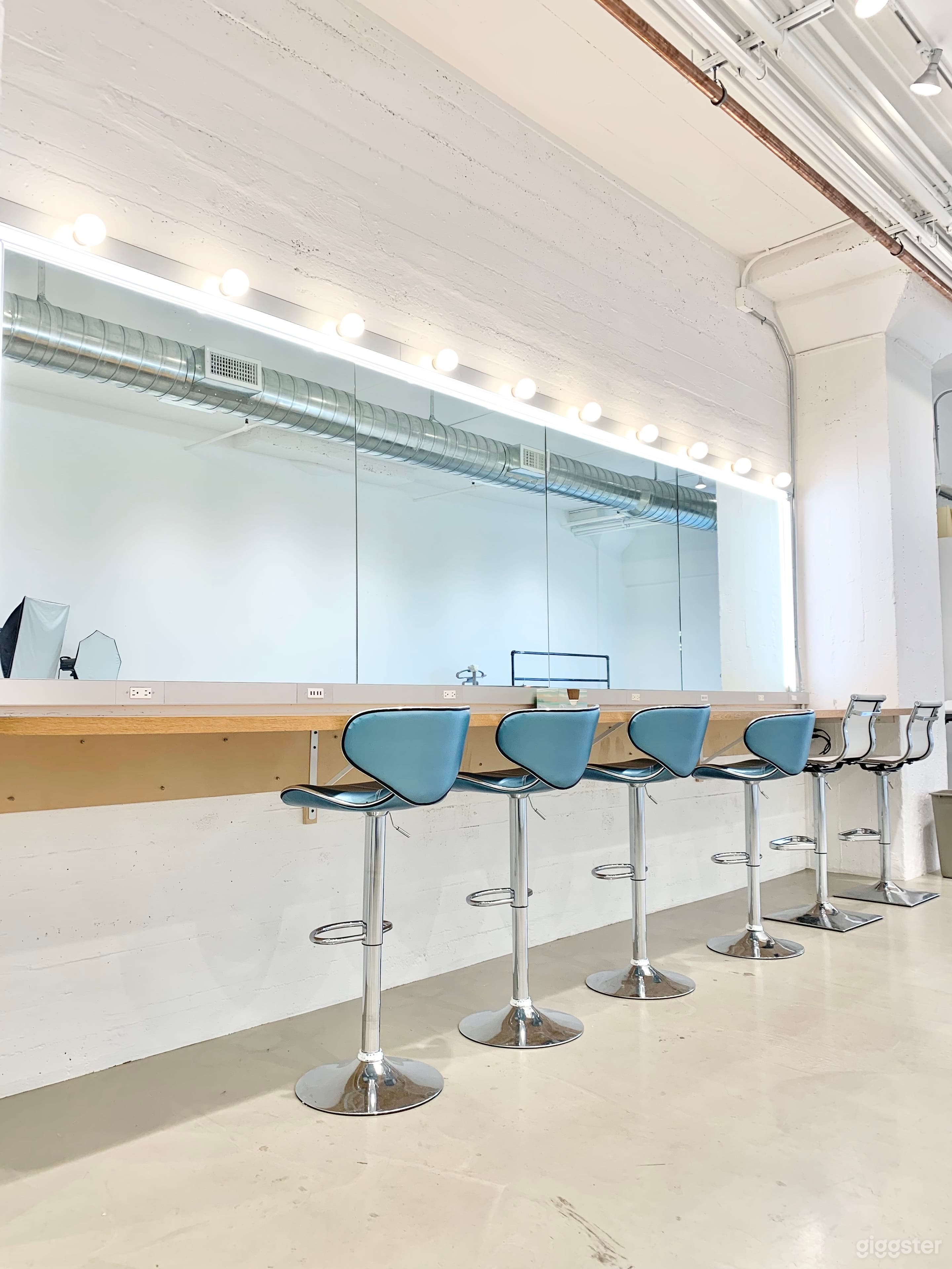 DTLA Fully equipped Photo and Videography Studio Photo 3