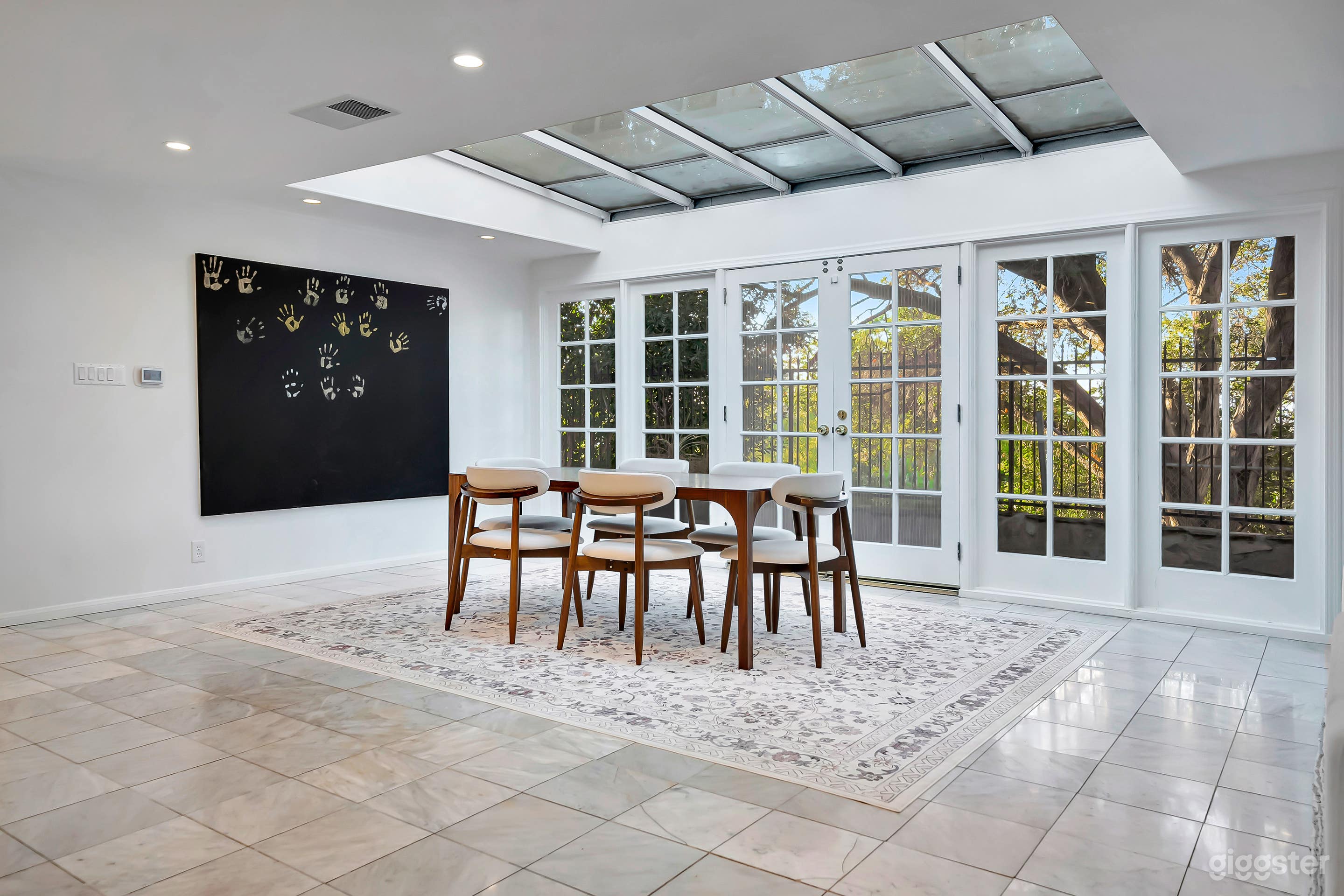 Bright Contemporary Home w/ Backyard Oasis & Skylights Photo 4