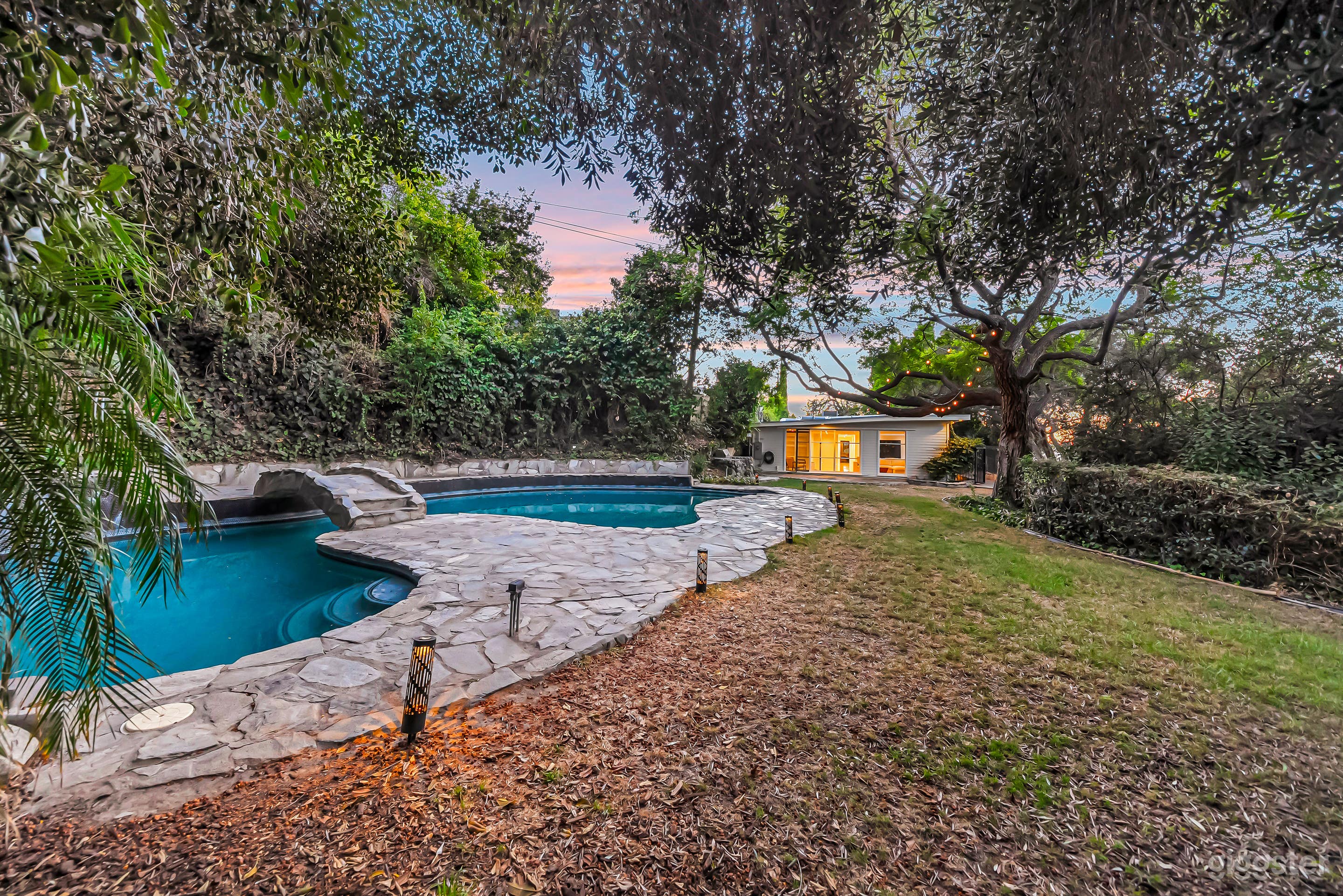 Bright Contemporary Home w/ Backyard Oasis & Skylights Photo 3