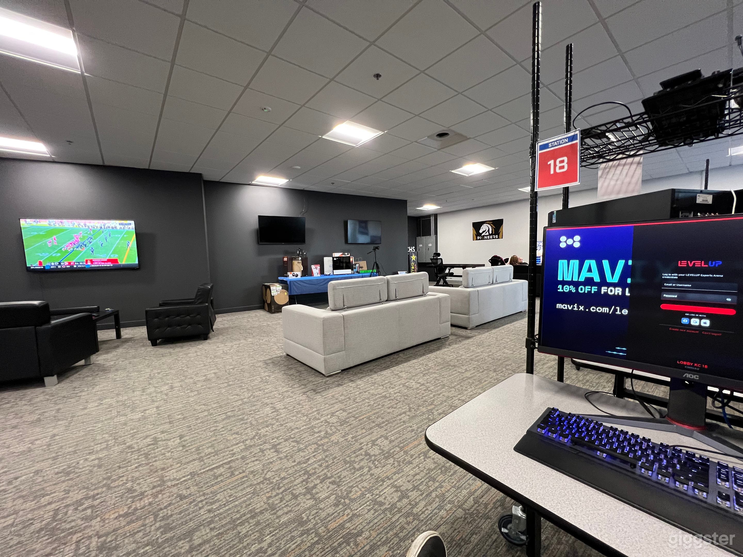 Esports Lounge &amp; Arena (Buyout) Photo 4