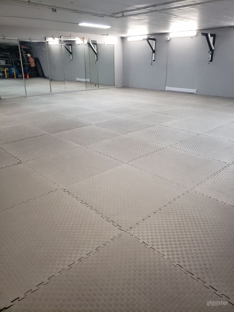  Dojo Style Matted Space For Rent 