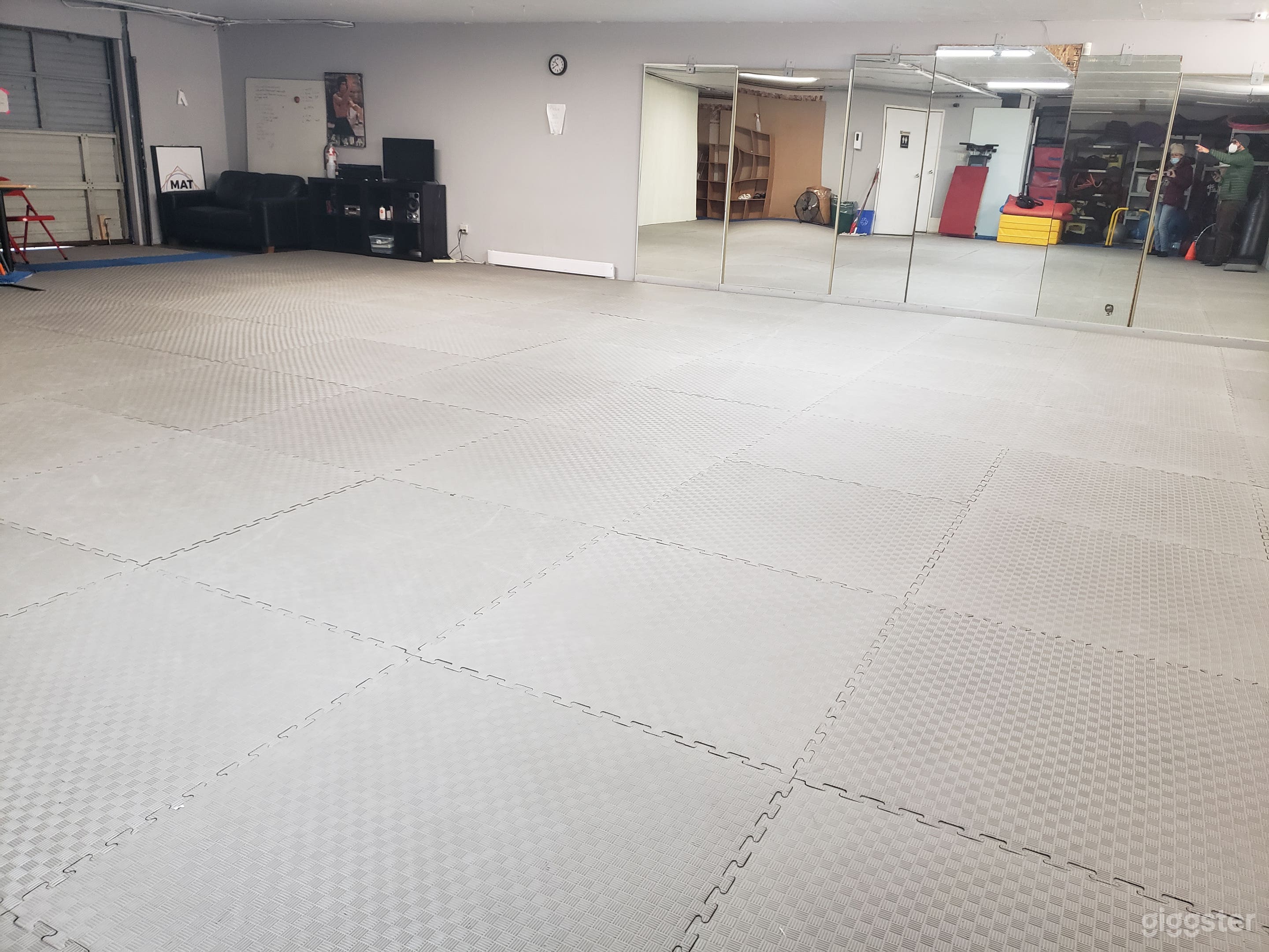 Dojo Style Matted Space For Rent Photo 2