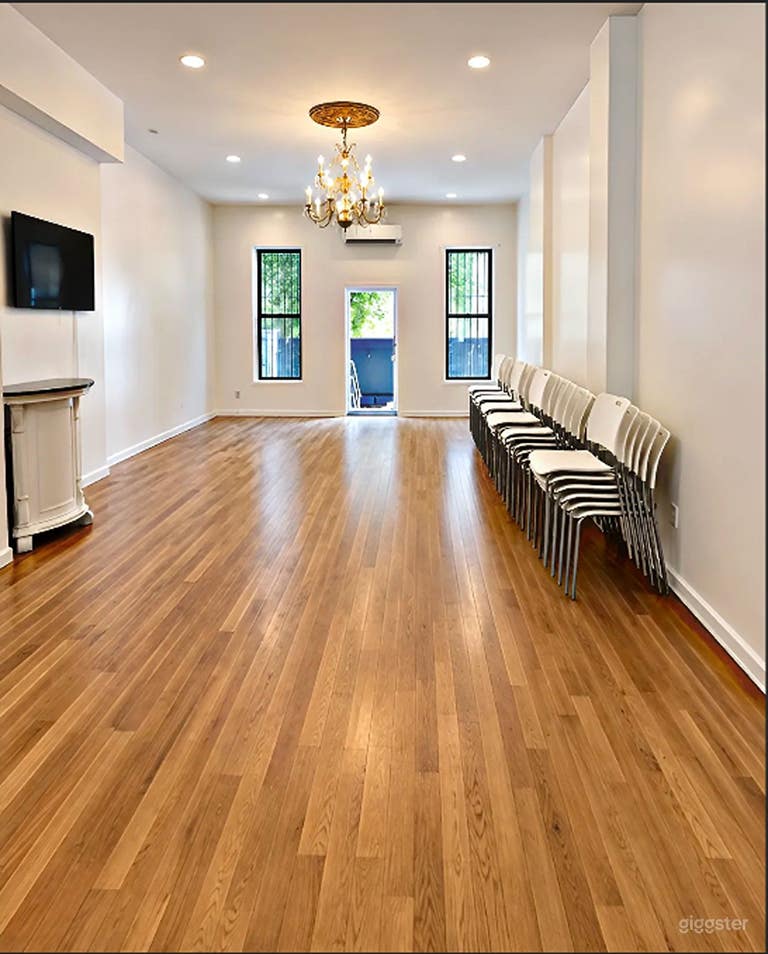  Versatile Event Space (LOWER LEVEL ) 