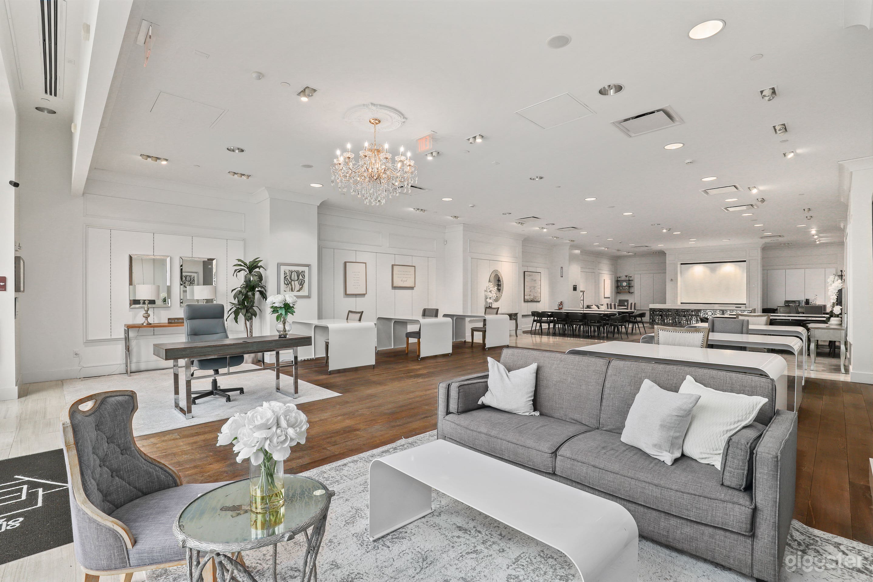 Elegant Event Space with Multiple Styled Rooms Photo 3