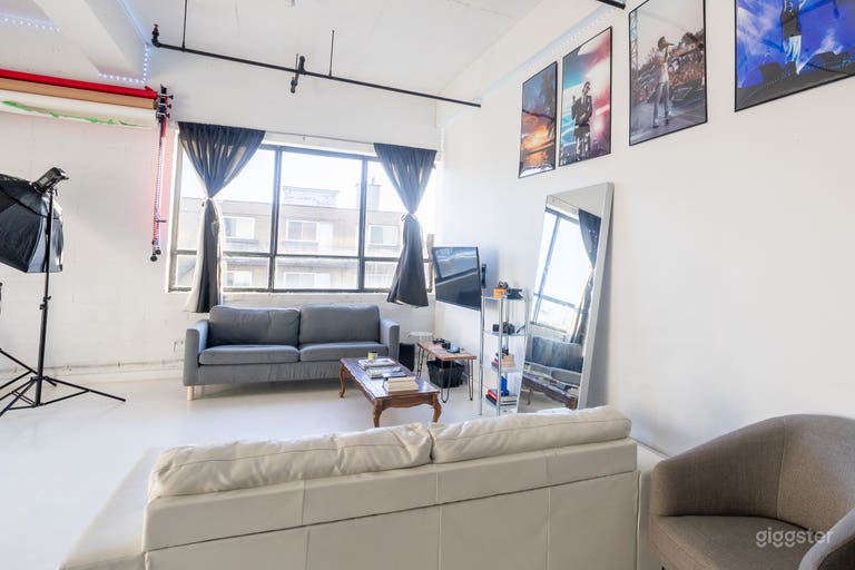  Cozy Loft, Photography & Videography Studio  