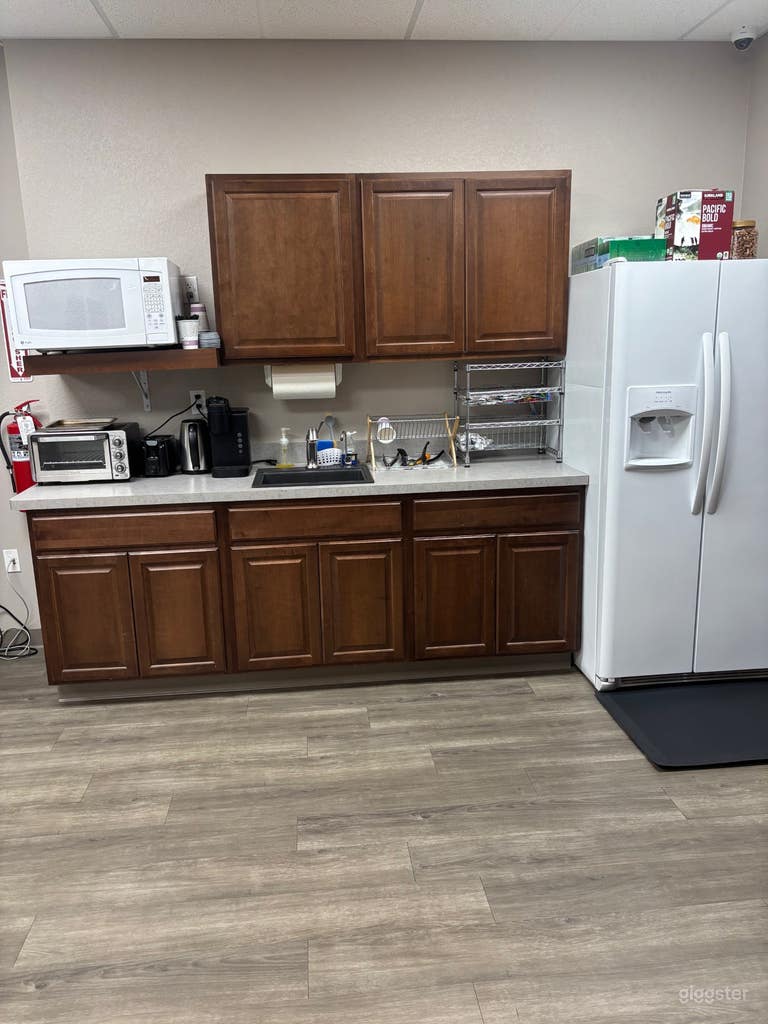  Premium Private Office 