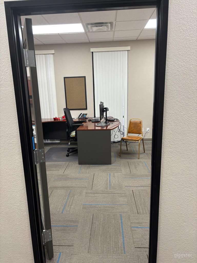  Premium Private Office 